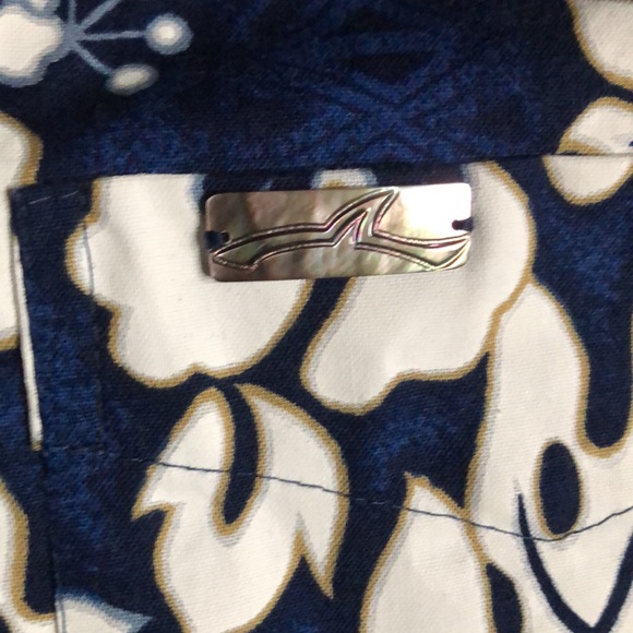 Vintage Tiki Shirt - Picture 3 of 8